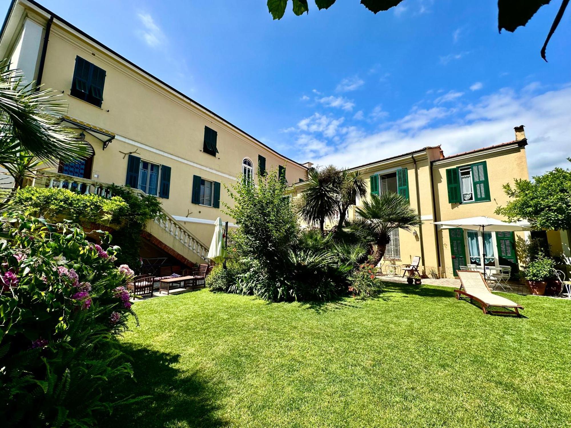 Villa Angelina Casa Limone Vallecrosia Bagian luar foto